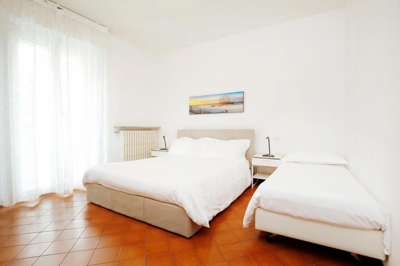 Appartamenti Diffusi Di Villa Fiorita Con Accesso Alle Piscine Della Struttura Principale Cattolica Exterior photo